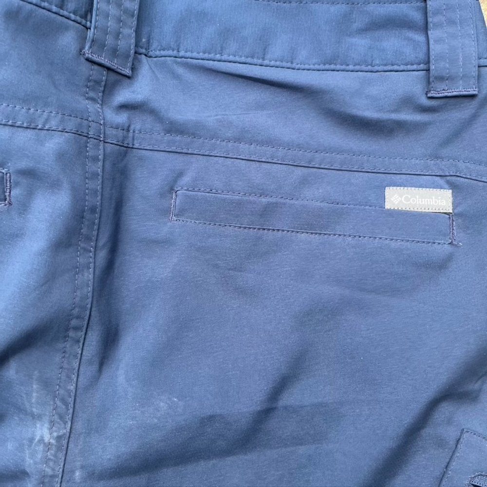 Columbia Omnishade  Performance Mens Navy Shorts Size 30 - Picture 8 of 8